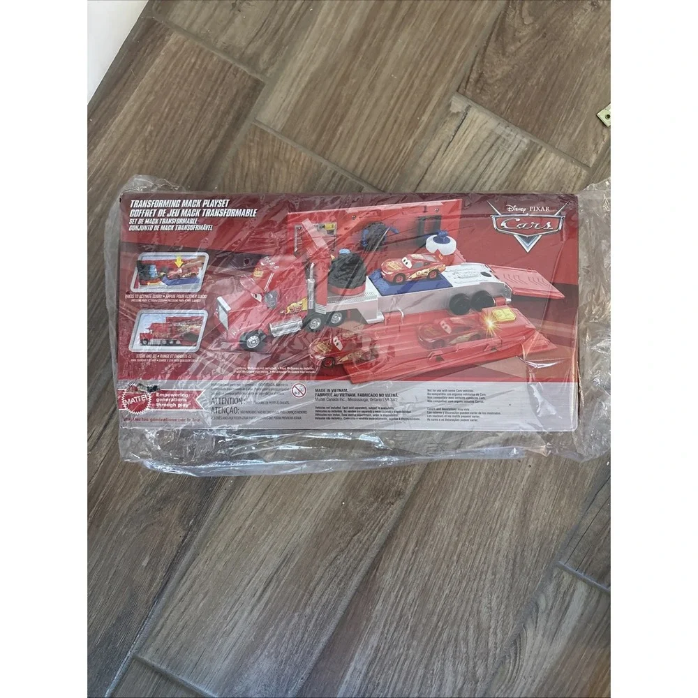 Disney and Pixar Cars Transforming Mack‎ Playset, 2-in-1 toy Truck & Tune-Up New